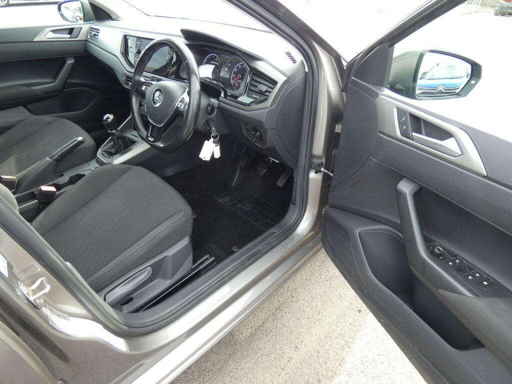 Volkswagen Polo 2018 Volkswagen Polo 1.0 Se Tsi 95 Ps Red #22
