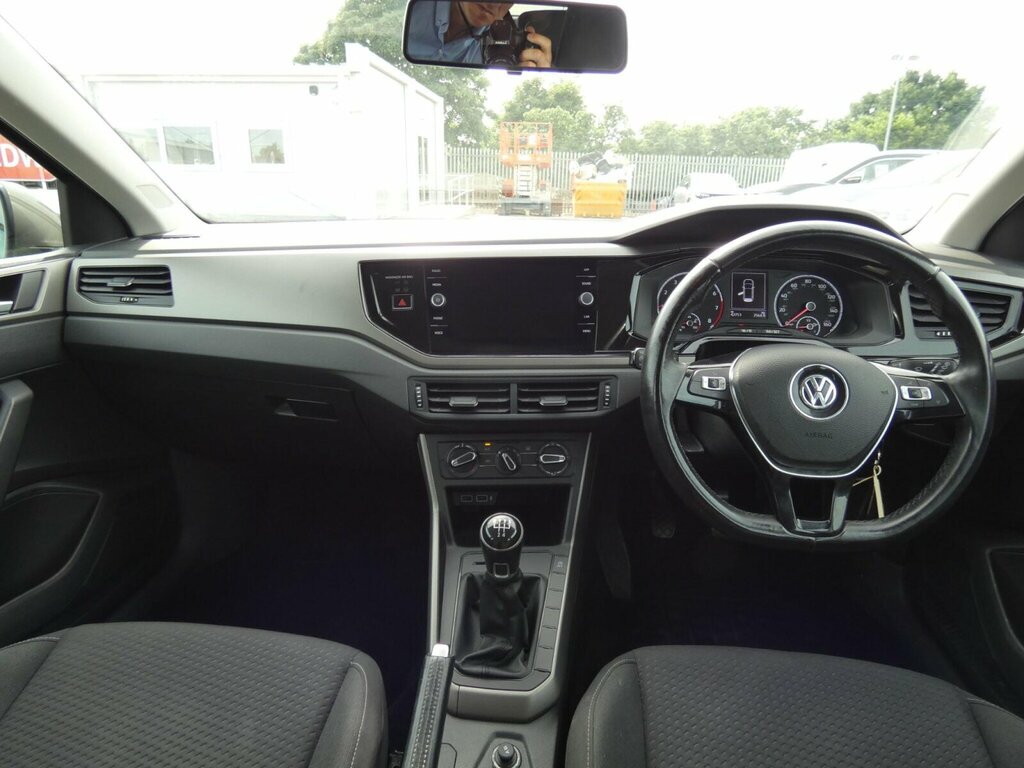 Volkswagen Polo 2018 Volkswagen Polo 1.0 Se Tsi 95 Ps Red #32