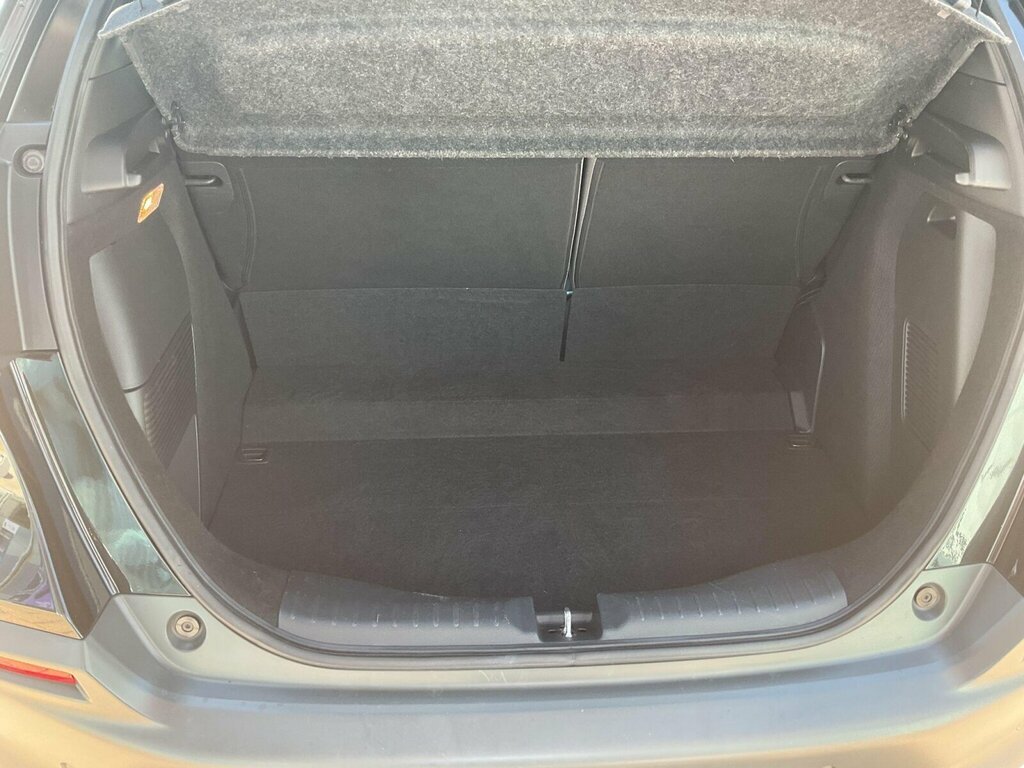 Honda Jazz 1.5 I-mmd Hybrid Crosstar Ex Ecvt White #30