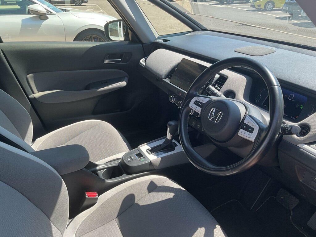 Honda Jazz 1.5 I-mmd Hybrid Crosstar Ex Ecvt White #12