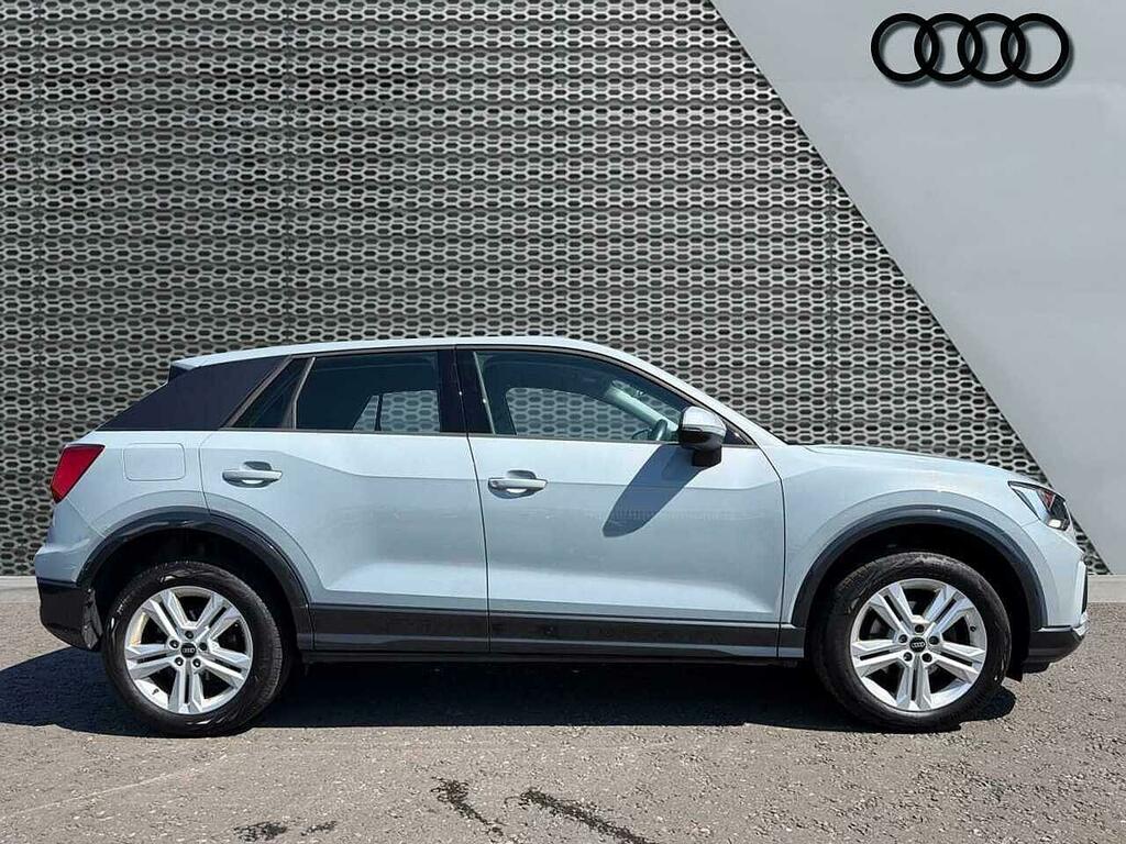 Audi Q2 Sport 30 Tfsi 110 Ps 6-Speed Grey #4