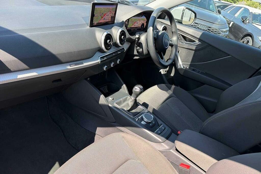 Audi Q2 Sport 30 Tfsi 110 Ps 6-Speed Grey #2