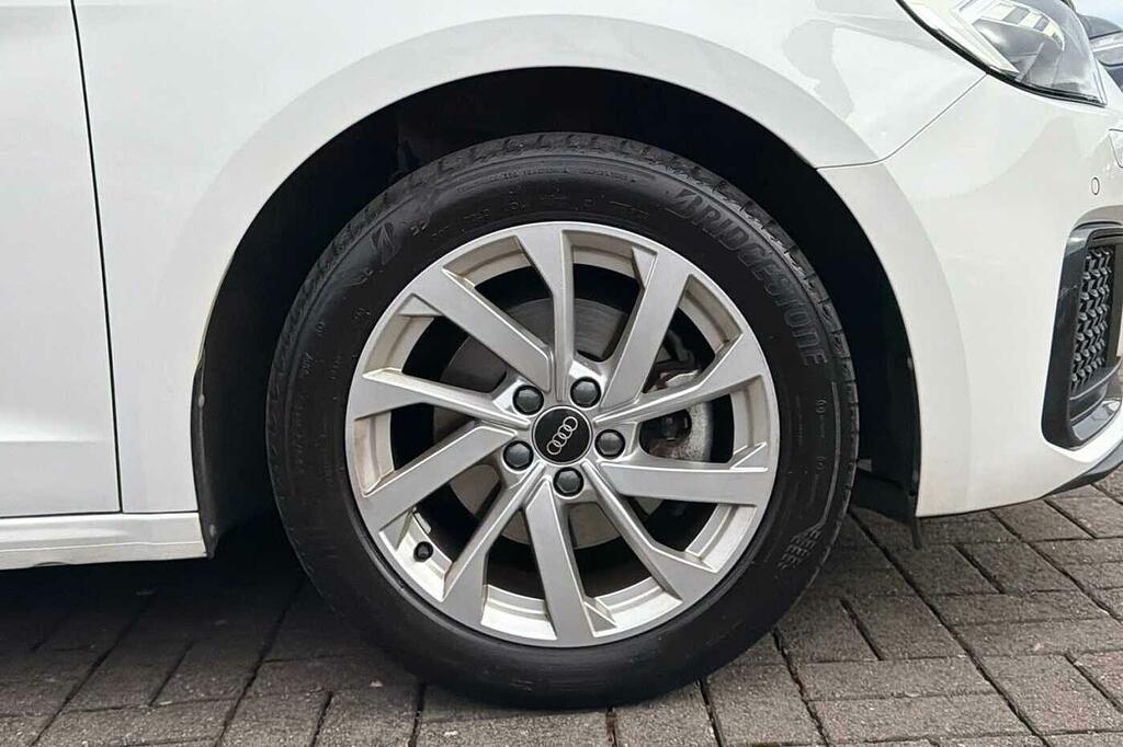 Audi A1 Sport 30 Tfsi 110 Ps 6-Speed SO72VHP White #5