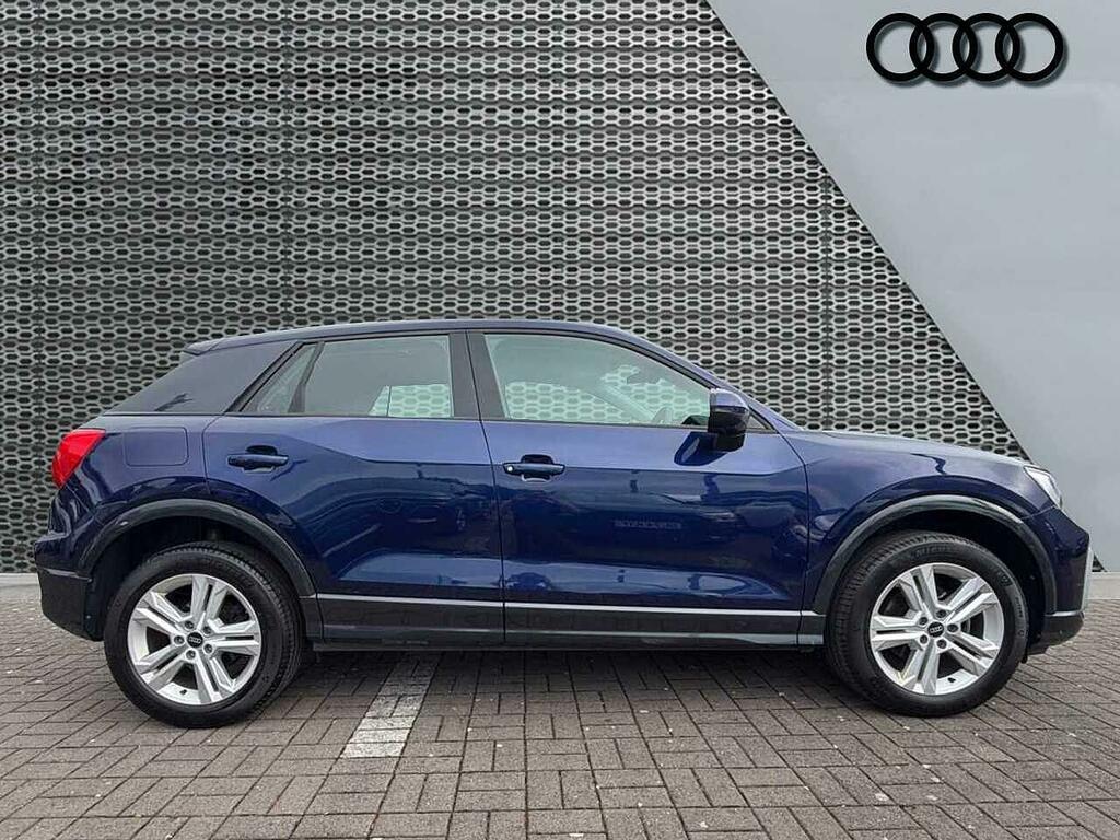 Audi Q2 Sport 35 Tfsi 150 Ps 6-Speed Blue #4