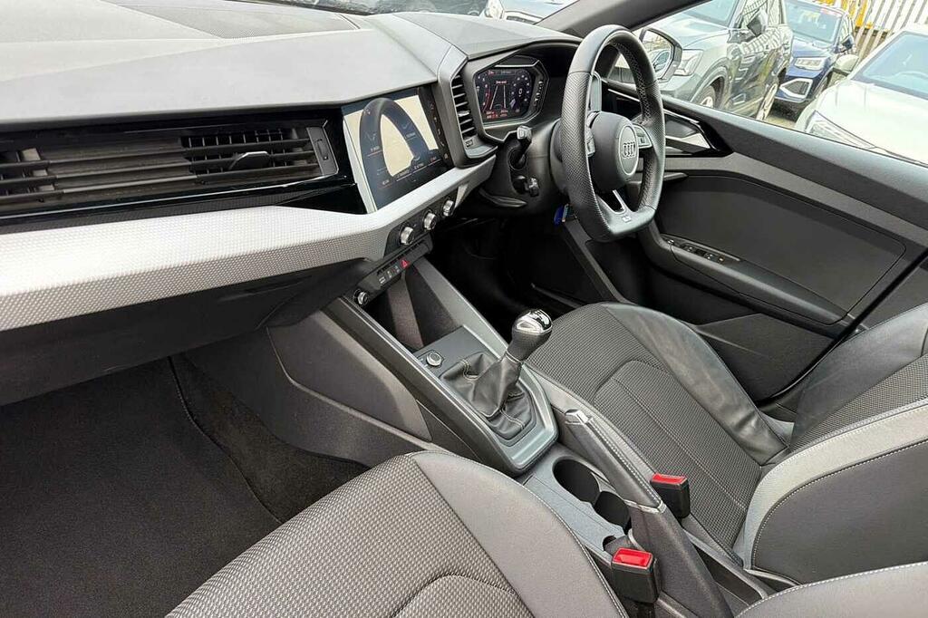 Audi A1 S Line 30 Tfsi 110 Ps 6-Speed SM72KNV White #2