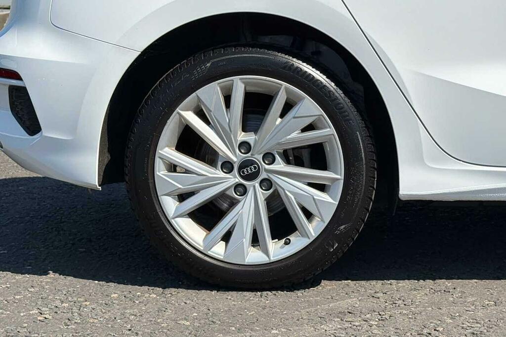 Audi A3 Sport 40 Tfsi E 204 Ps S Tronic White #5