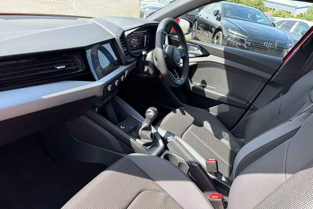 Audi A1 S Line 25 Tfsi 95 Ps 5-Speed Red #2