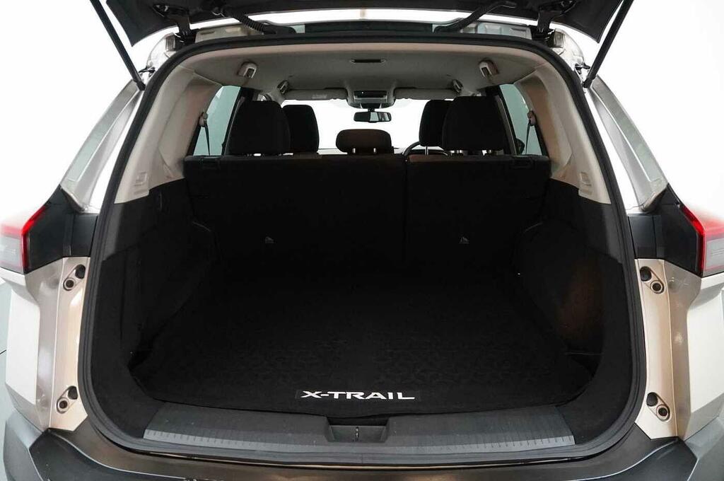 Nissan X-Trail 1.5 H E-power N-connecta Suv Hybrid Aut White #9