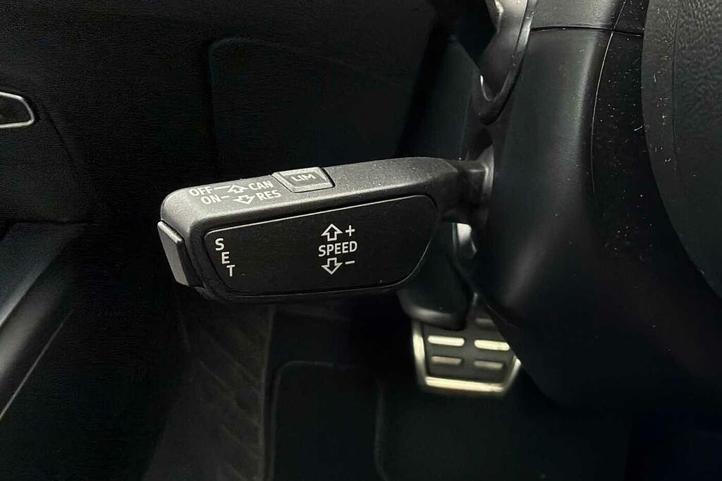 Audi TT 2.0 Tfsi 40 Sport Roadster S Tronic Eur Black #35