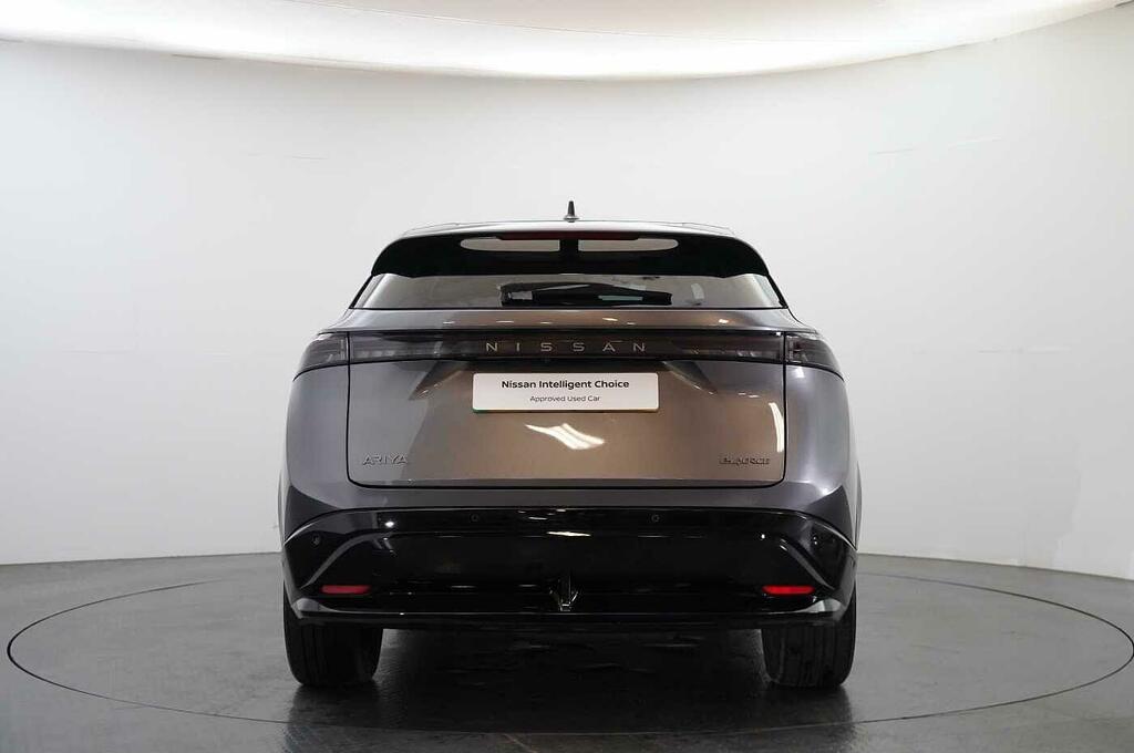 Nissan Ariya 87Kwh Advance Suv 22Kw Charger Black #7