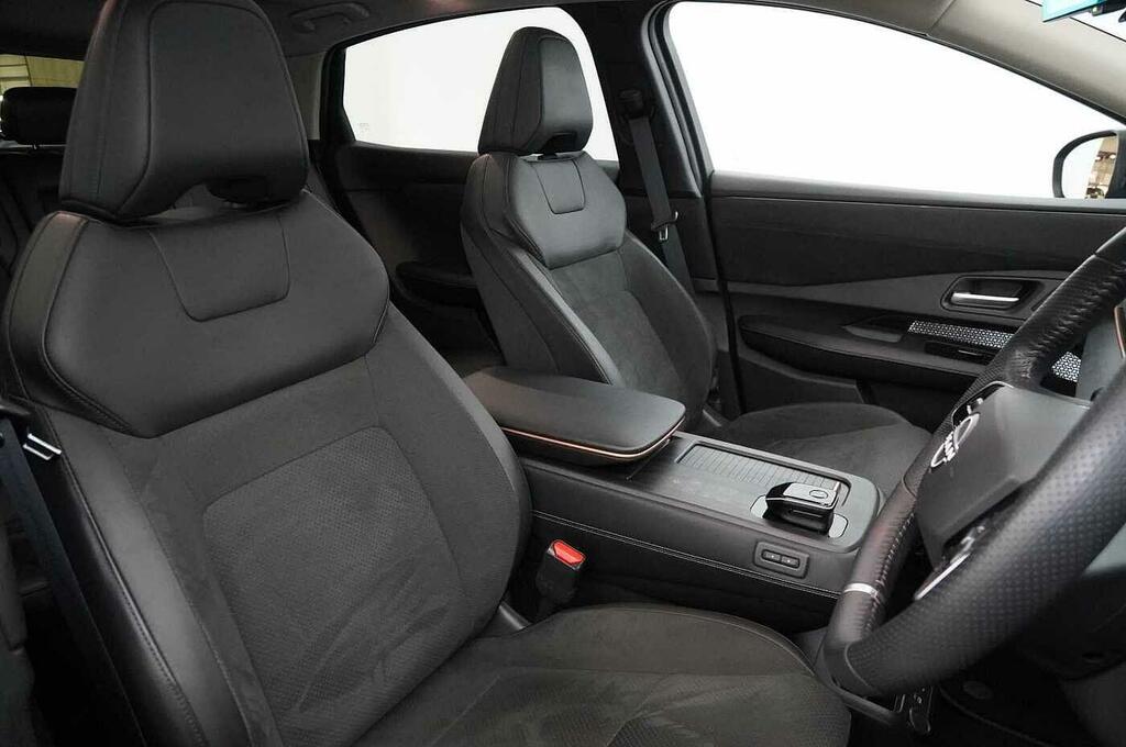 Nissan Ariya 87Kwh Advance Suv 22Kw Charger Black #21