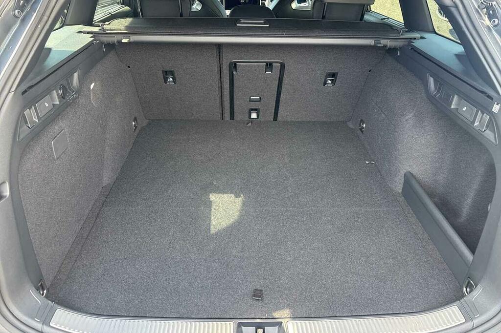 Volkswagen Passat 1.5 Etsi Mhev R-line Estate Hybrid Dsg Grey #11