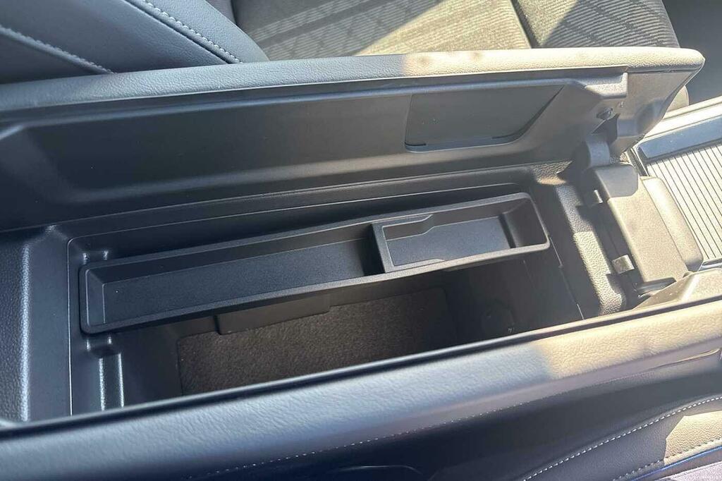 Volkswagen Passat 1.5 Etsi Mhev R-line Estate Hybrid Dsg Grey #37