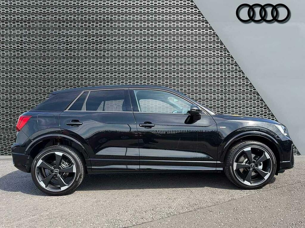 Audi Q2 Black Edition 35 Tfsi 150 Ps S Tronic Black #4