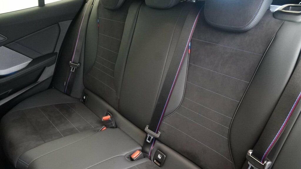 BMW 1 Series 120I Mht Sport Dct Euro 6 5-Door Red #12