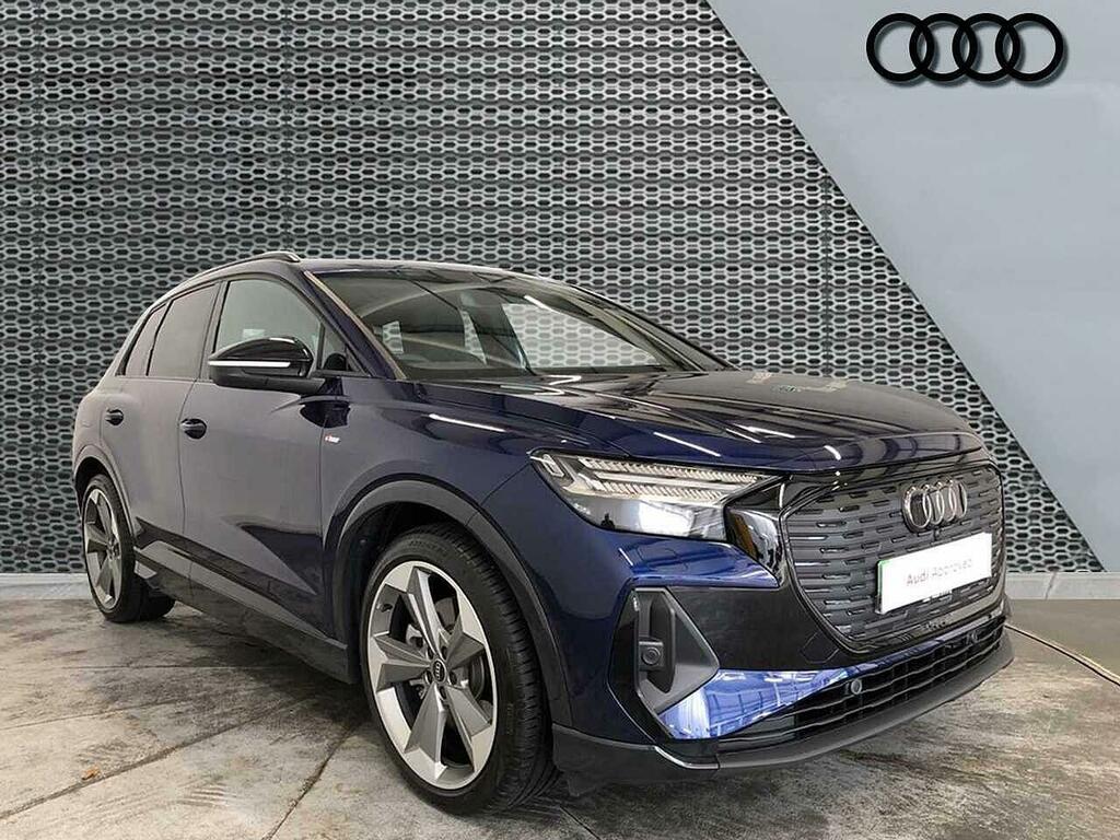 Audi Q4 E Tron Q4 Black Edition 55 E-tron Quattro 250,00 Kw Blue