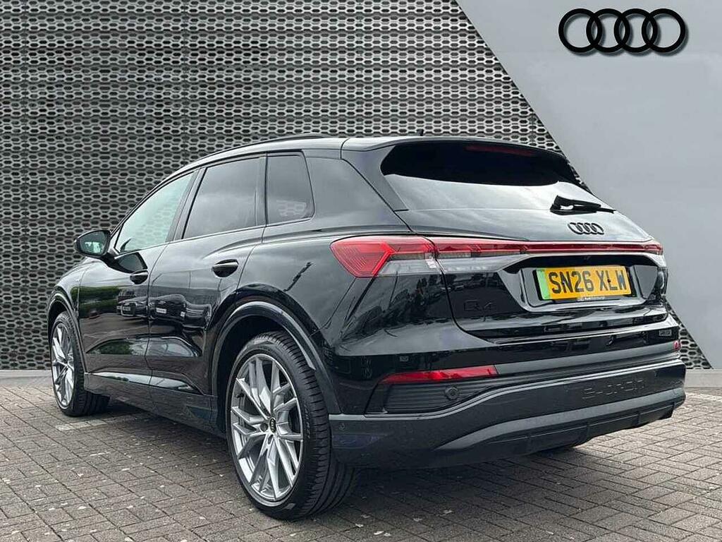 Audi Q4 E Tron Q4 Black Edition 55 E-tron Quattro 250,00 Kw SN26XLW Black #3