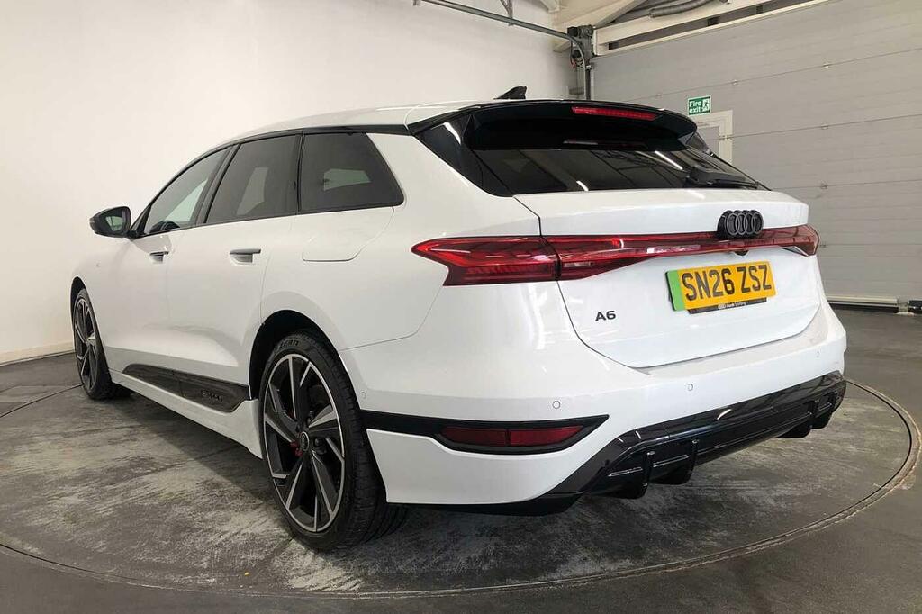 Audi A6 Avant Avant Edition 1 E-tron Performance 270,00 Kw White #3