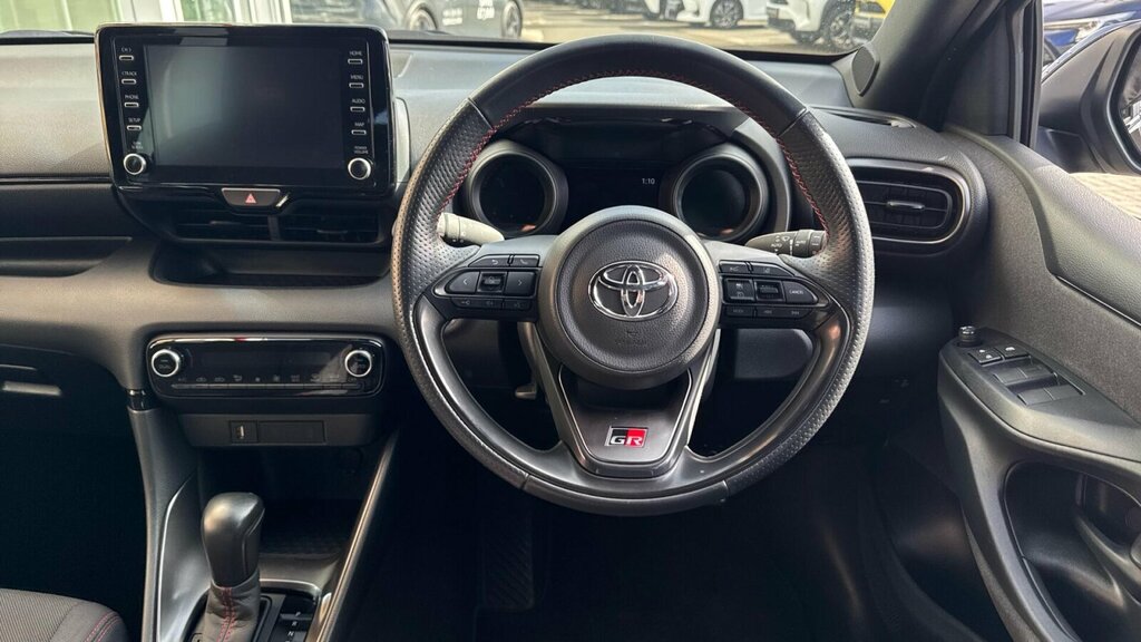 Toyota Yaris 1.5 Vvt-h Gr Sport E-cvt Euro 6 Ss Grey #6