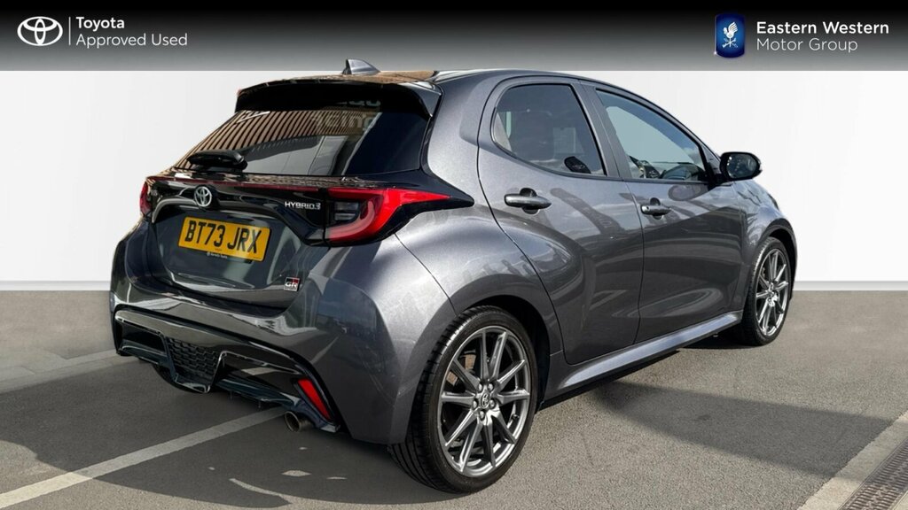 Toyota Yaris 1.5 Vvt-h Gr Sport E-cvt Euro 6 Ss Grey #2