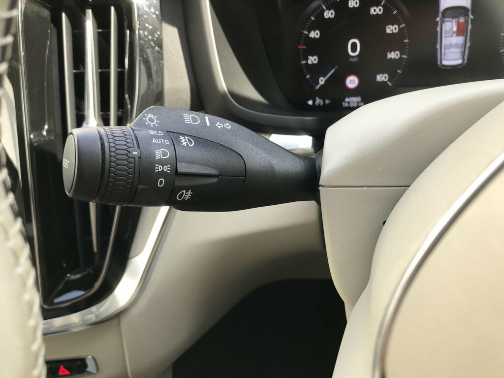 Volvo V60 D3 Momentum Lane Depart Alert,park Assist,cruise Grey #25
