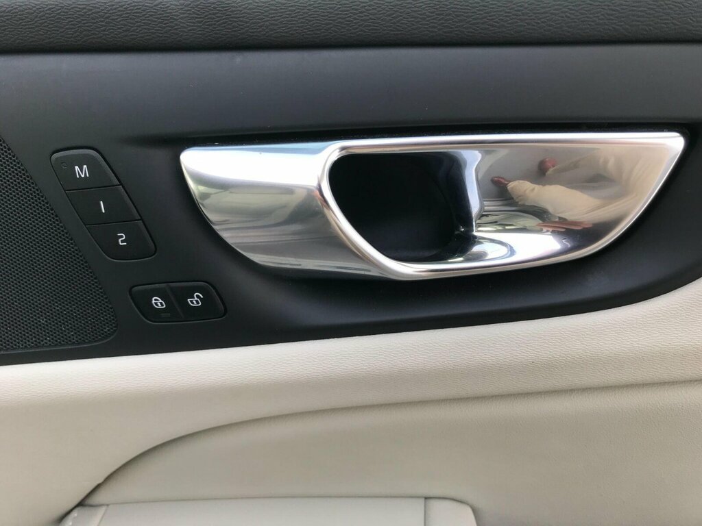 Volvo V60 D3 Momentum Lane Depart Alert,park Assist,cruise Grey #39