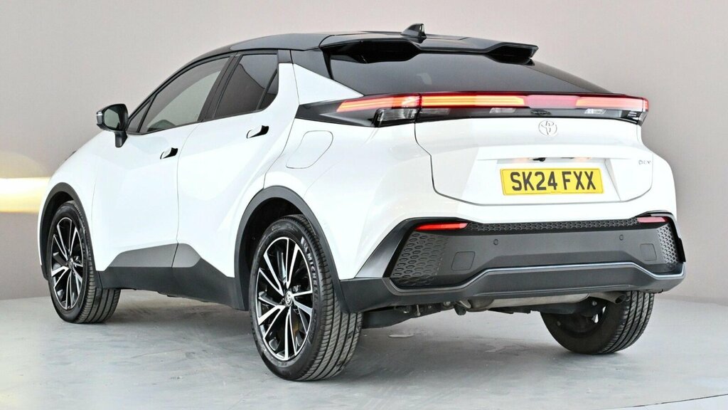 Toyota C-Hr 1.8 Vvt-h Excel Cvt Euro 6 Ss White #3