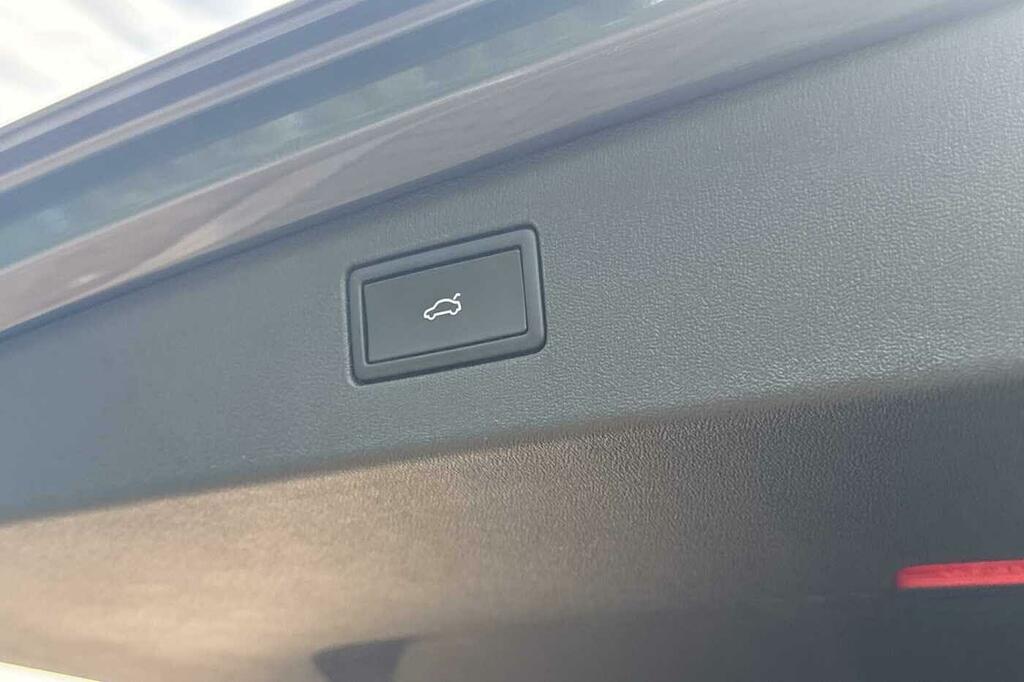 Volkswagen Tiguan 1.5 Tsi Ehybrid 19.7Kwh Match Suv Plug- Black #39