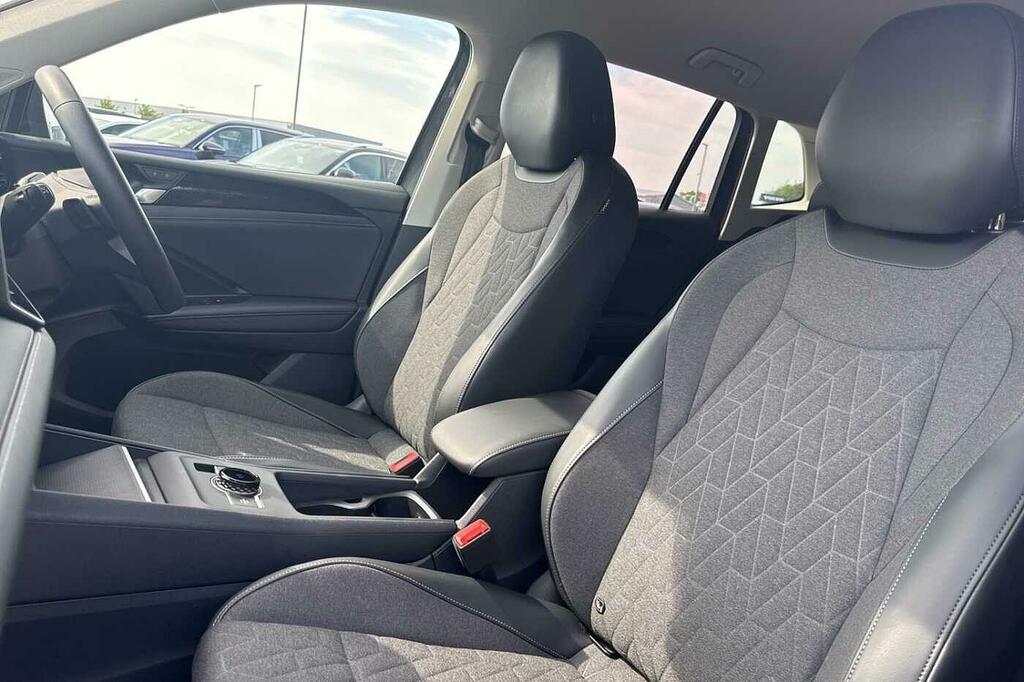 Volkswagen Tiguan 1.5 Tsi Ehybrid 19.7Kwh Match Suv Plug- Black #32