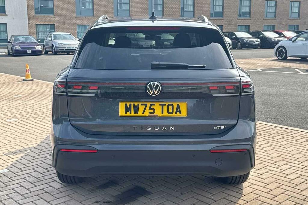 Volkswagen Tiguan 1.5 Tsi Ehybrid 19.7Kwh Match Suv Plug- Black #11