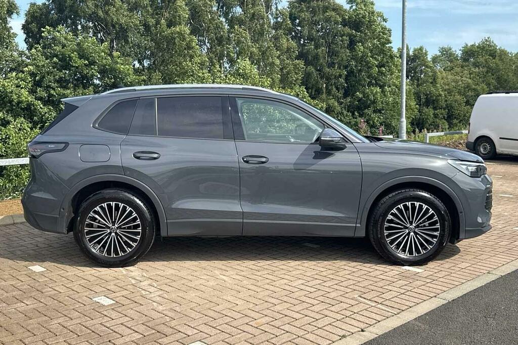 Volkswagen Tiguan 1.5 Etsi 150 Match Dsg Grey #4