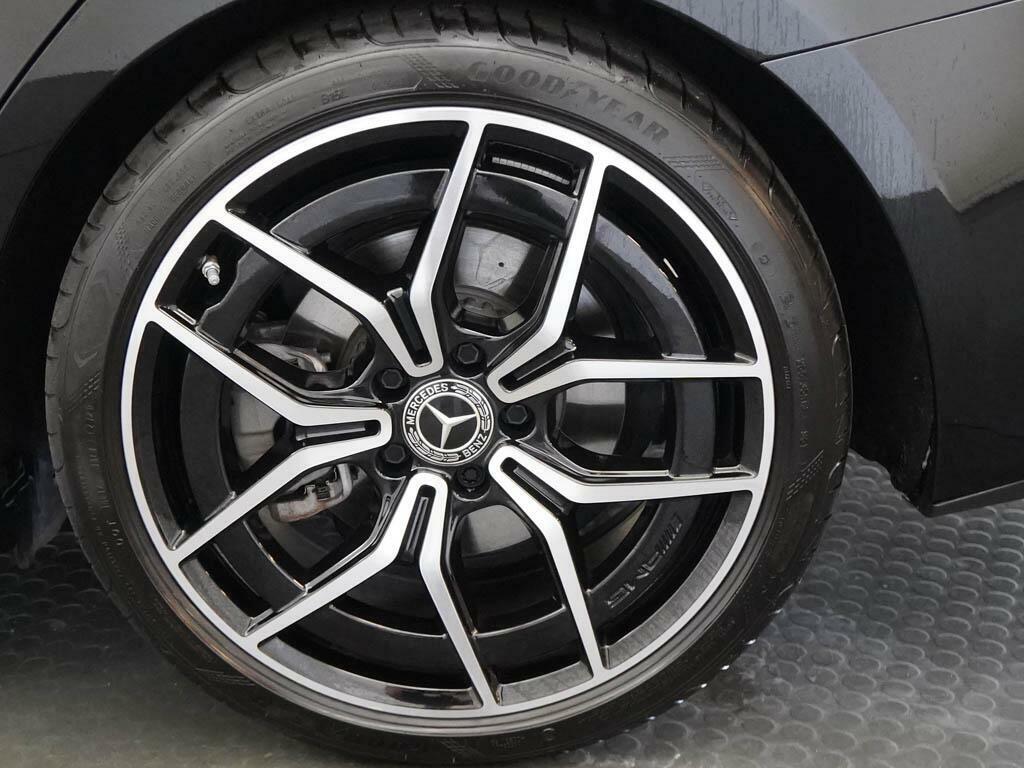 Mercedes-Benz C Class C 200 Amg Line Premium Black #6