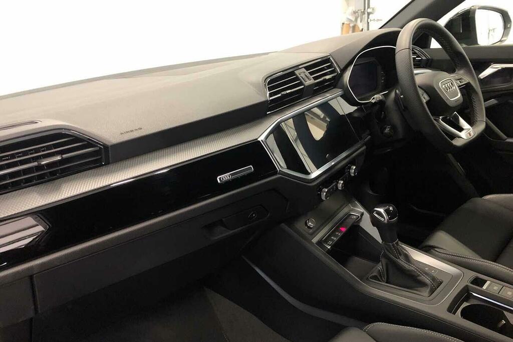 Audi Q3 Black Edition 35 Tfsi 150 Ps S Tronic Grey #2