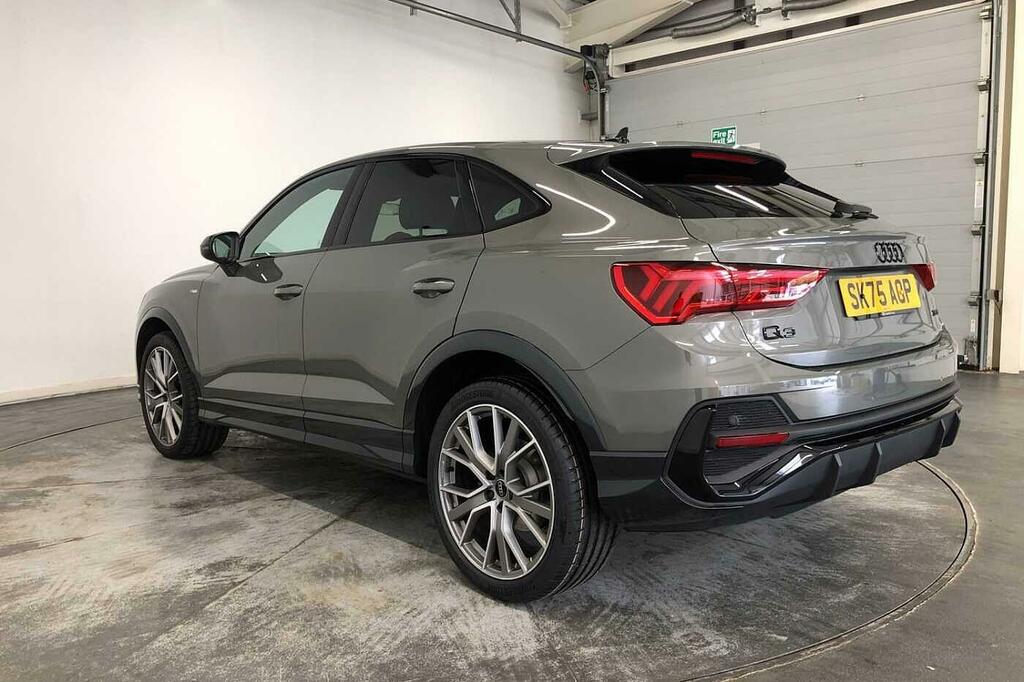 Audi Q3 Black Edition 35 Tfsi 150 Ps S Tronic Grey #3
