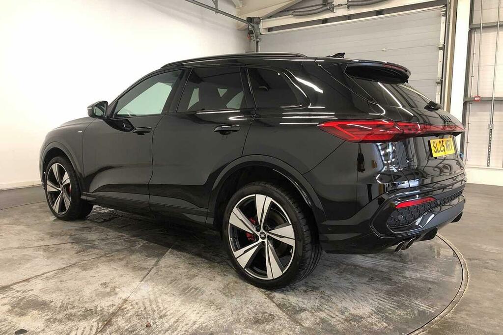 Audi Q5 Suv Edition 1 Tdi Quattro 204 Ps S Tronic Black #3