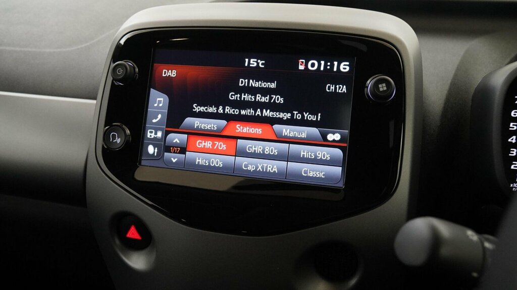 Toyota Aygo 1.0 Vvt-i X-trend Funroof Silver #24