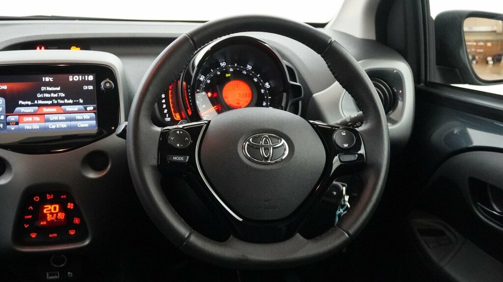 Toyota Aygo 1.0 Vvt-i X-trend Funroof Silver #32