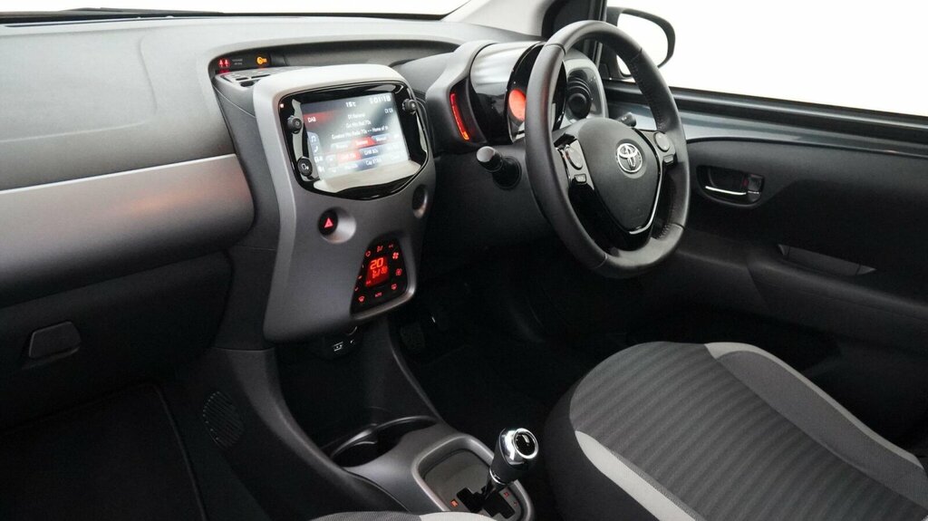 Toyota Aygo 1.0 Vvt-i X-trend Funroof Silver #13