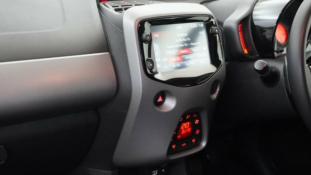 Toyota Aygo 1.0 Vvt-i X-trend Funroof Silver #26