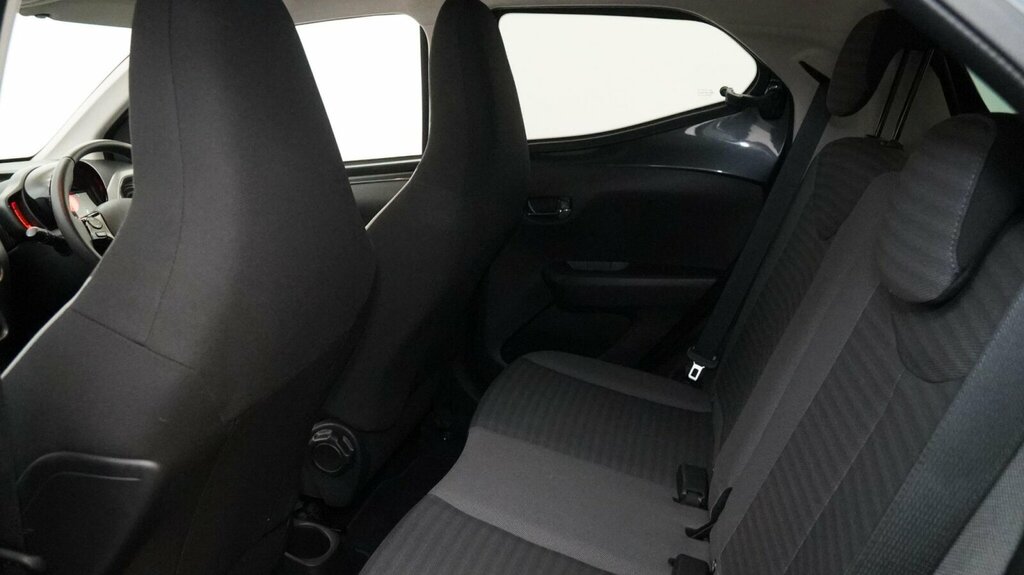 Toyota Aygo 1.0 Vvt-i X-trend Funroof Silver #15