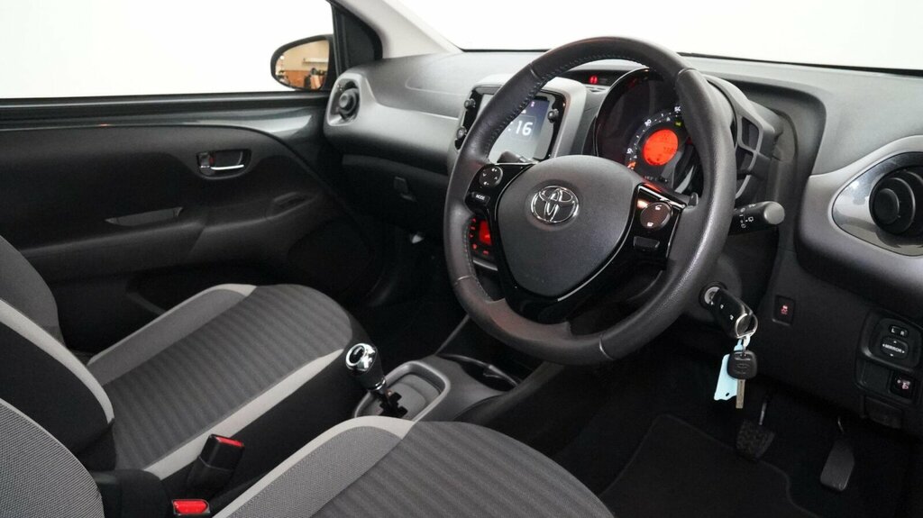 Toyota Aygo 1.0 Vvt-i X-trend Funroof Silver #35