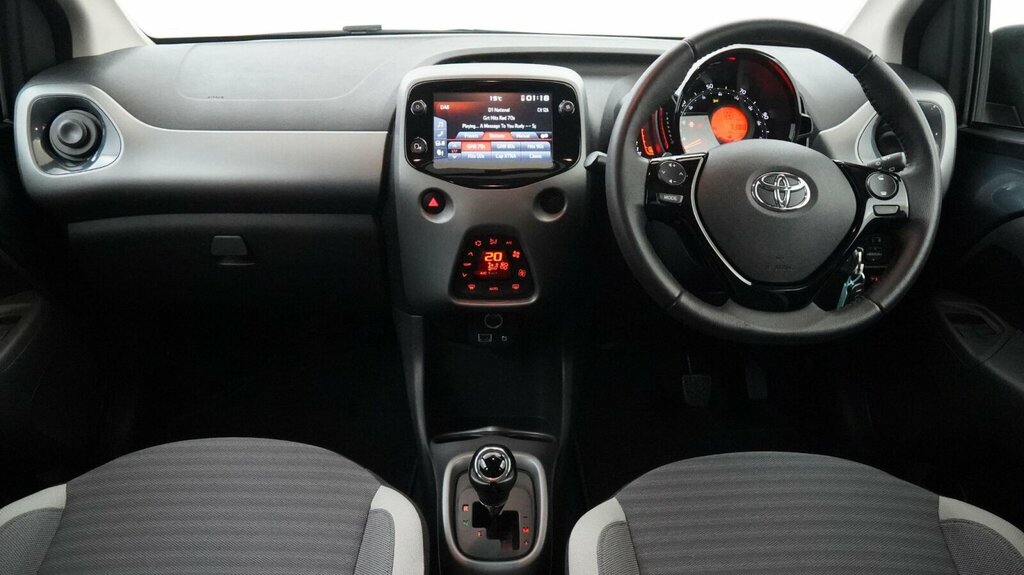 Toyota Aygo 1.0 Vvt-i X-trend Funroof Silver #10