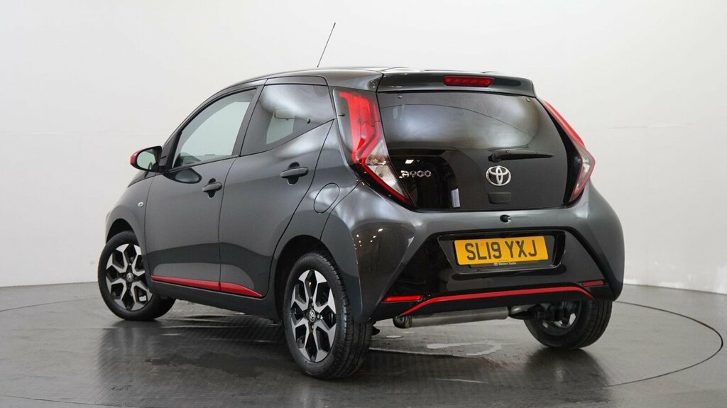 Toyota Aygo 1.0 Vvt-i X-trend Funroof X-shift Euro 6 Grey #3