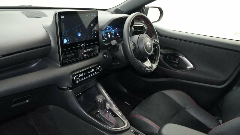 Toyota Yaris 1.5 Hybrid Gr Sport Cvt Estate White #12