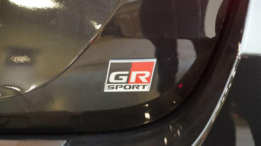Toyota Yaris 1.5 Hybrid Gr Sport Cvt Estate White #37