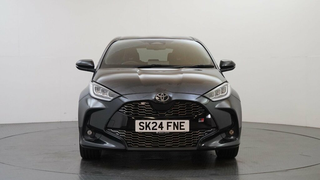 Toyota Yaris 1.5 Vvt-h Gr Sport E-cvt Euro 6 Ss Black #2