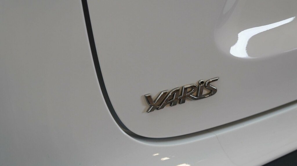 Toyota Yaris Cross 1.5 Hybrid 130 Gr Sport Cvt White #33