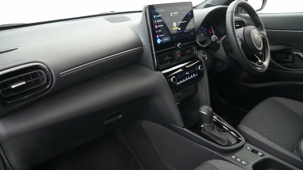 Toyota Yaris Cross 1.5 Hybrid 130 Gr Sport Cvt White #10