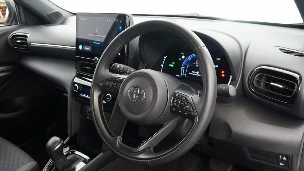 Toyota Yaris Cross 1.5 Hybrid 130 Gr Sport Cvt White #25