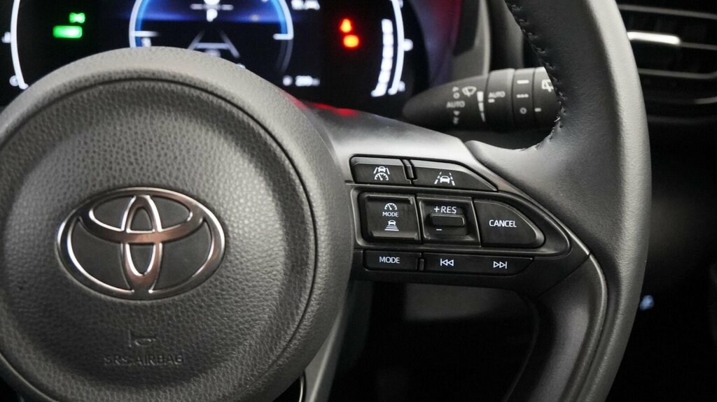 Toyota Yaris Cross 1.5 Hybrid 130 Gr Sport Cvt White #16